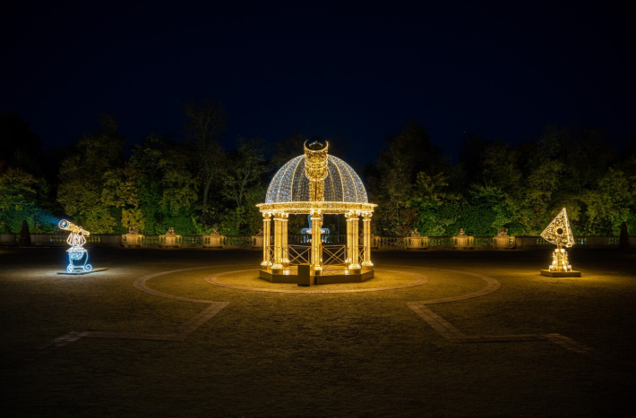 Obserwatorium na tarasie górnym, Królewski Ogród Światła